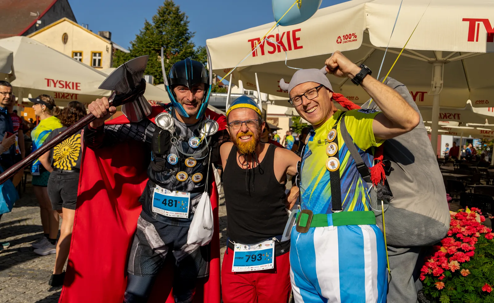 Rozgrzewka na rynku Tarnowskich Gór przed 7. PKO Półmaratonem - fotograf eventowy
