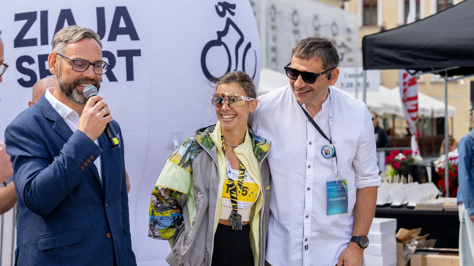 Zwycięski biegacz z koroną PKO Korona Śląskich Półmaratonów 2026 - Tarnogórski Półmaraton